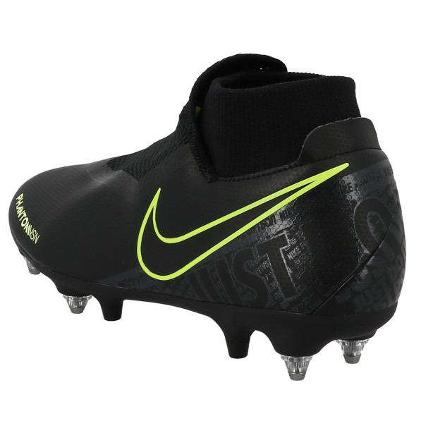 crampons visses nike