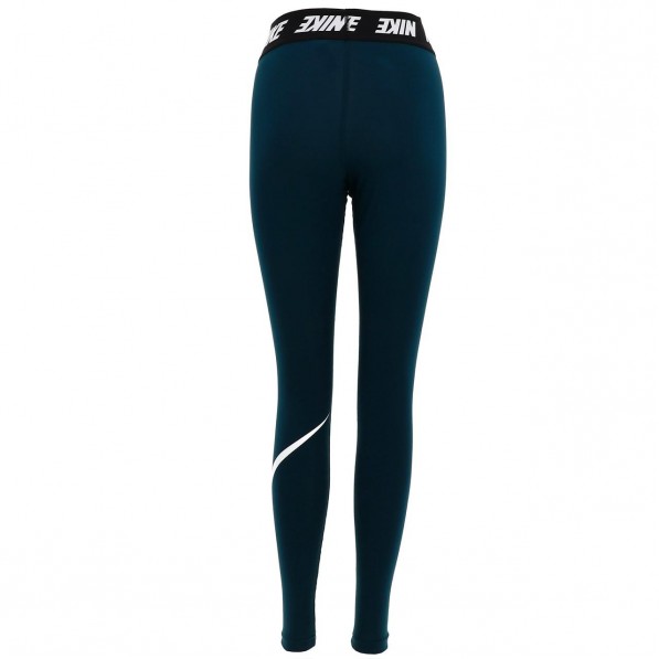 football nike strike