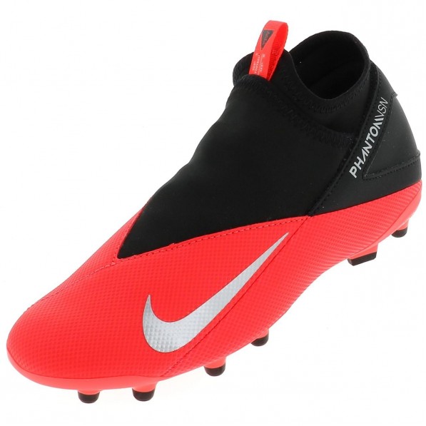 chaussure a crampon nike