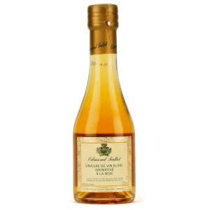 Vinaigre de vin blanc aromatisé à la noix - Bouteille verre 250ml